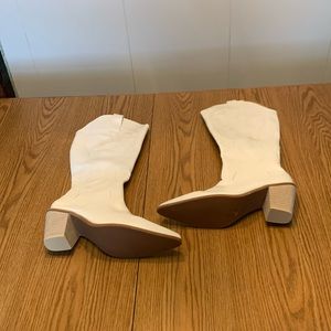 SHEIN boots.   WHITE.  Size 41.  NEW!